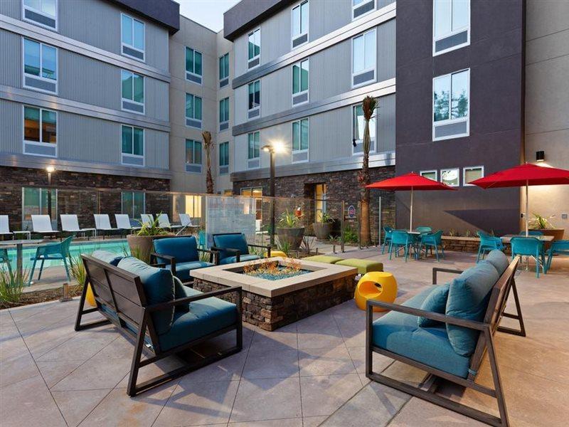Home2 Suites By Hilton Temecula Exteriör bild